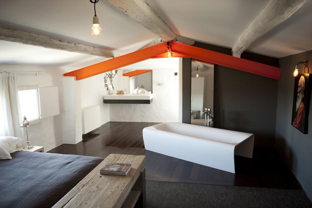 Chambres De L'Artemise & Spa Uzès Exteriör bild